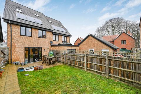 3 bedroom semi-detached house for sale, Hawley Drive, West Malling ME19