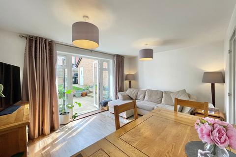 3 bedroom semi-detached house for sale, Bluegown Avenue, West Malling ME19