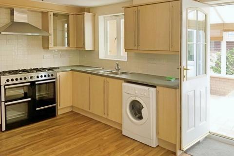 18 Fleming Way, Exeter, EX2 4SE
