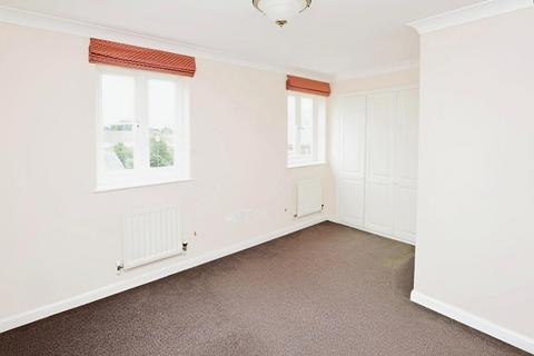 18 Fleming Way, Exeter, EX2 4SE