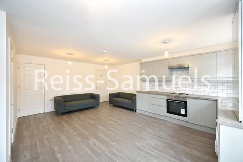 6 bedroom house to rent, Lockesfield Place, London E14