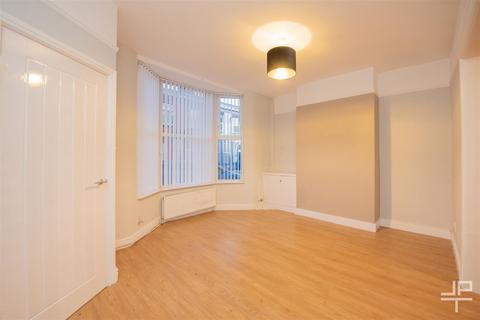 4 bedroom terraced house to rent, Alwyn Street, Liverpool L17