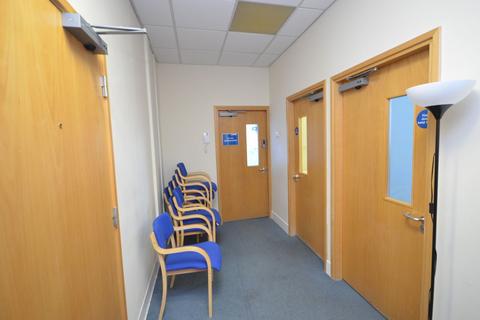 Office to rent, Bilton Road, Perivale, Greenford