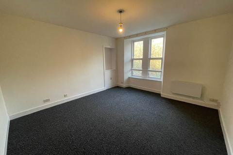 2 bedroom flat to rent, 3/1, 168 Lochee Road, Dundee,