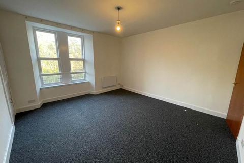 2 bedroom flat to rent, 3/1, 168 Lochee Road, Dundee,