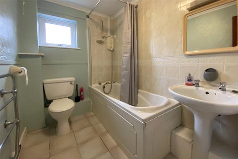 1 bedroom apartment for sale, Swan Court, High Street, Wellington, Somerset, TA21