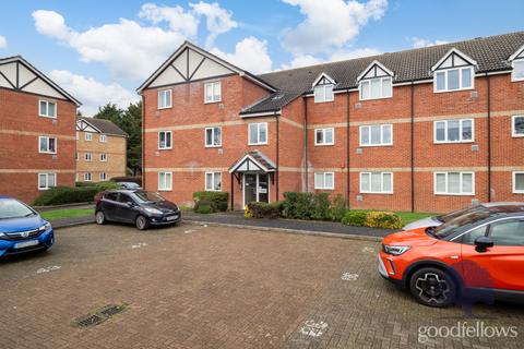 2 bedroom apartment to rent, Primrose Close, Wallington SM6