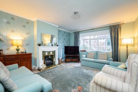 4 bedroom semi-detached house for sale, Oaks Avenue, Worcester Park KT4