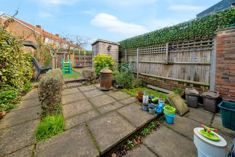 3 bedroom end of terrace house for sale, Eastfields Road, Mitcham CR4