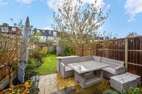 44 Aston Road, London, SW20 8BE