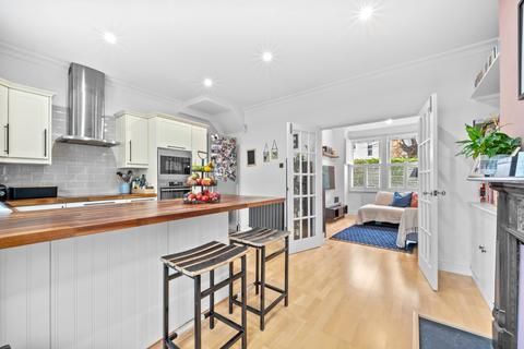 44 Aston Road, London, SW20 8BE