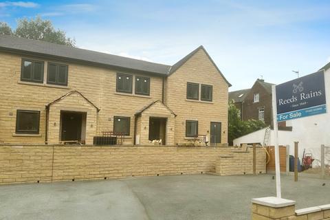 3 bedroom terraced house for sale, Burnley Road, Todmorden OL14