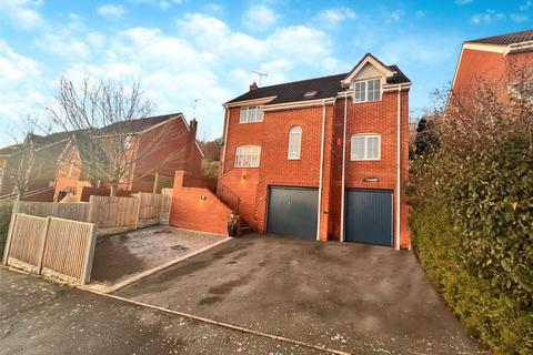 4 bedroom detached house for sale, Derwent Road, Staffordshire DE15