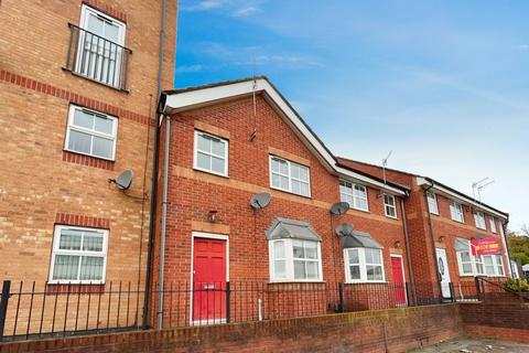 3 bedroom terraced house to rent, Hartshill Road, Staffordshire ST4