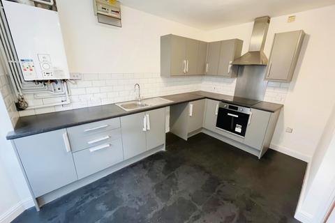 3 bedroom terraced house to rent, Hartshill Road, Staffordshire ST4