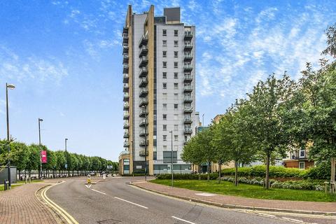 2 bedroom apartment to rent, Salford M50