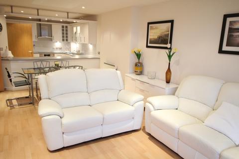 2 bedroom apartment to rent, Salford M50