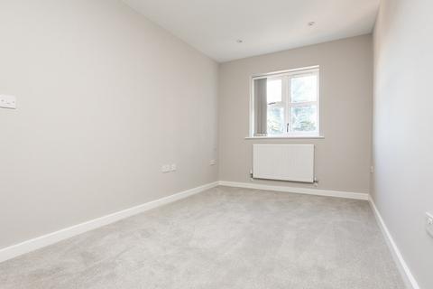 undefined, Avon Drive, Leicester LE8