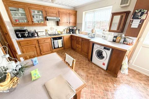 3 bedroom end of terrace house for sale, Sale Road, Norfolk NR7