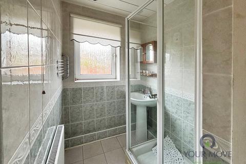 39 Valley New Road, Royton, Oldham, OL2 6BN
