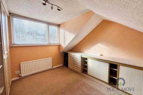39 Valley New Road, Royton, Oldham, OL2 6BN