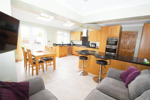 3 bedroom semi-detached house for sale, Claremont Crescent, Hampshire SO15