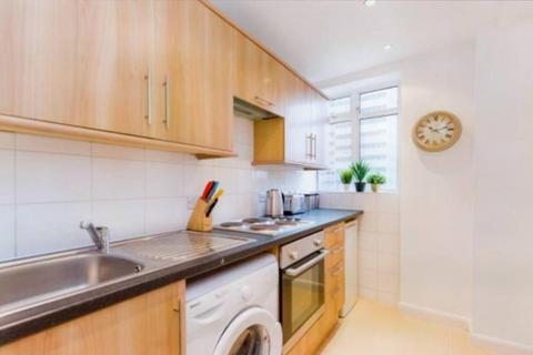 Studio to rent, Euston Road, London NW1