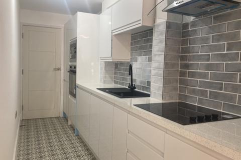 1 bedroom in a house share to rent, Wolfington Road, London SE27