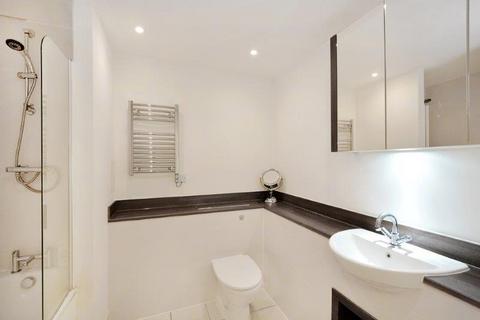 1 bedroom flat for sale, Surrey Quays Road, London SE16