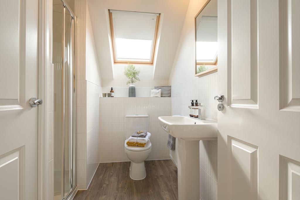 Shower room in 4 bed Oxford