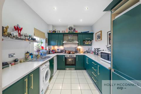 3 bedroom duplex for sale, Liverymen Walk, Greenhithe DA9