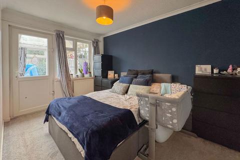 13 Deacon Close, Exeter, EX2 8FQ