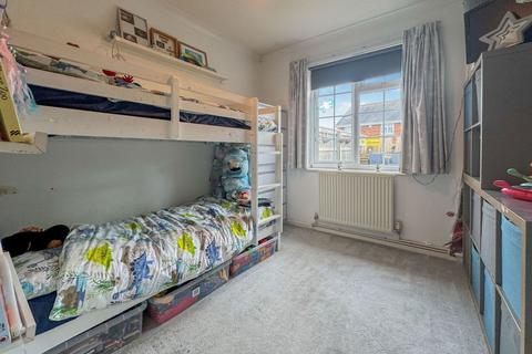 13 Deacon Close, Exeter, EX2 8FQ