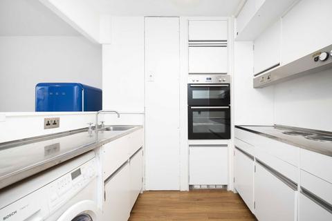 2 bedroom flat to rent, Barbican, London EC2Y