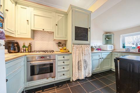 93 Caldbeck Avenue, Worcester Park, KT4 8BH