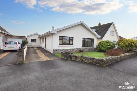 3 bedroom detached bungalow for sale, Greenfield Close, Haverfordwest