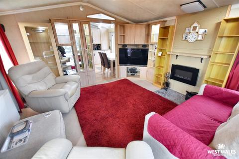 2 bedroom park home for sale, Park Hall Caravan Site, Pen Y Cwm, Haverfordwest