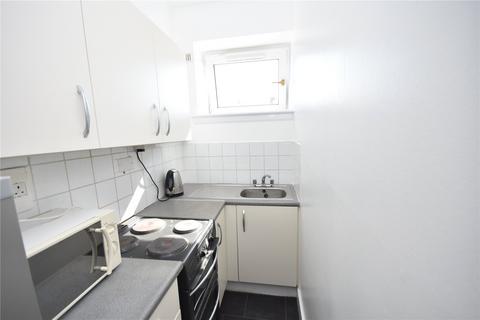 1 bedroom flat to rent, Walker Road, Top Floor Left, Torry, Aberdeen, AB11