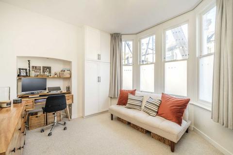 2 bedroom flat for sale, Helix Road, London SW2