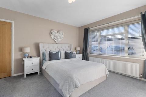 2 bedroom flat for sale, Eastbourne Road, Eastbourne BN20