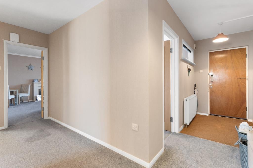 Hallway Photo 2.jpg