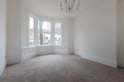 4 bedroom house for sale, Albany Road, Cardiff CF24