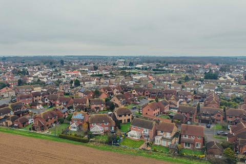 4 bedroom detached house for sale, Galleydene, Benfleet, SS7