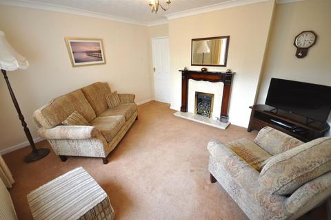 3 bedroom semi-detached house for sale, Cherry Tree Drive, Thorne, Doncaster