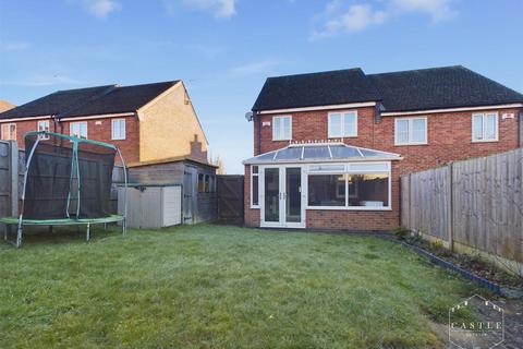 3 bedroom semi-detached house for sale, Gold Close, Hinckley