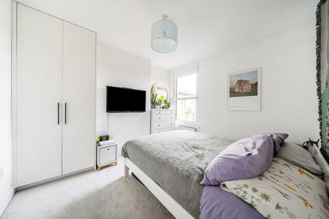 27 Burford Road, London, SE6 4DF