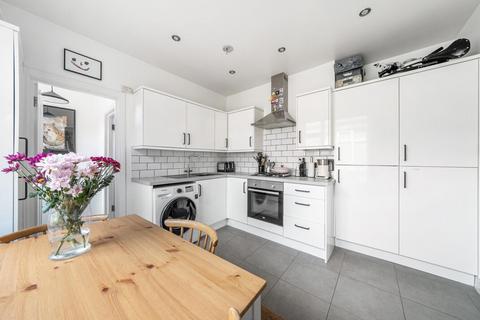 27 Burford Road, London, SE6 4DF