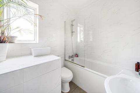 27 Burford Road, London, SE6 4DF