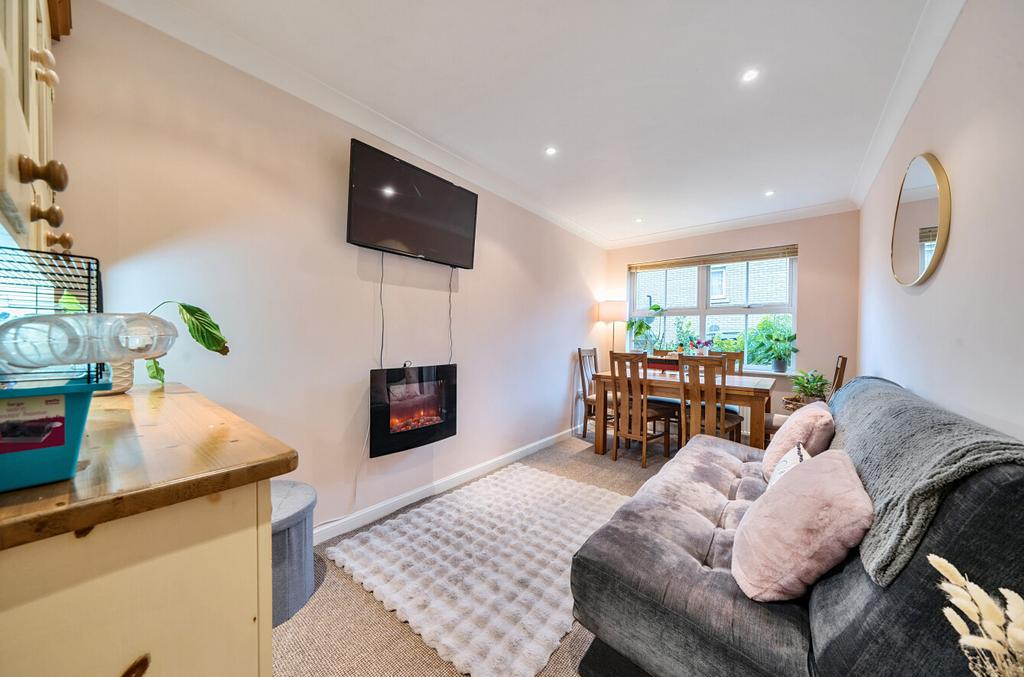 Reception/Bedroom