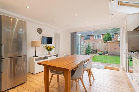 4 bedroom semi-detached house for sale, Halstead Road, Wanstead